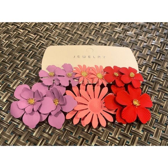 Variety of Flower Earrings - Picture 3 of 5